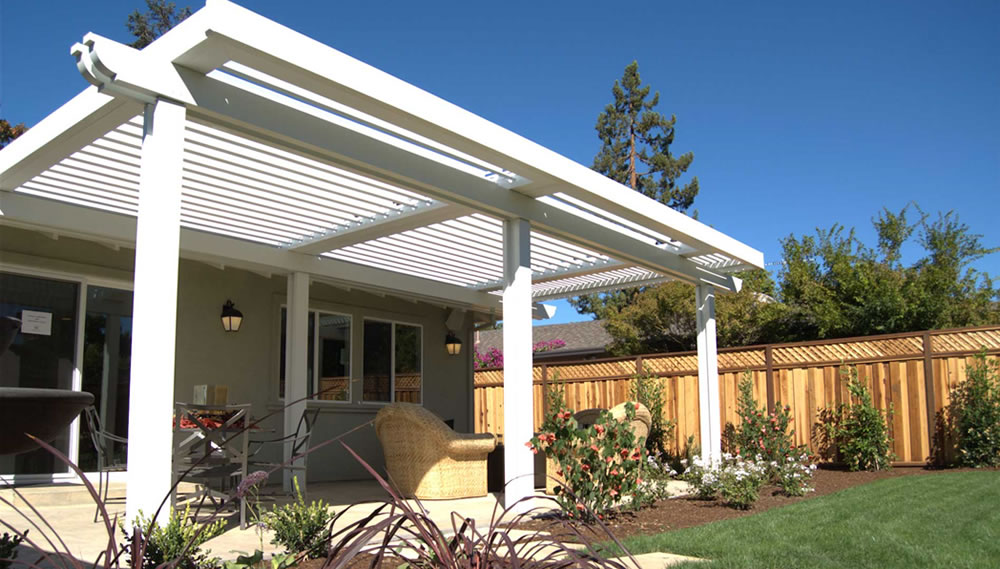 Fort Worth louvered roof for patio cover